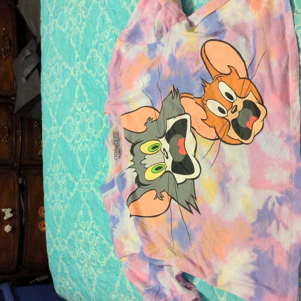 Tom and Jerry crop tee